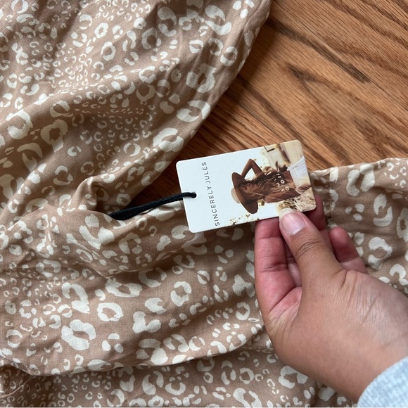 Stylish Tan Leopard Print Women's long dress - Picture 2 of 6